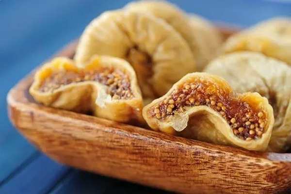 تصویر 4 از انجیر خشک مشهد با طعم عالی و بی‌ نظیر